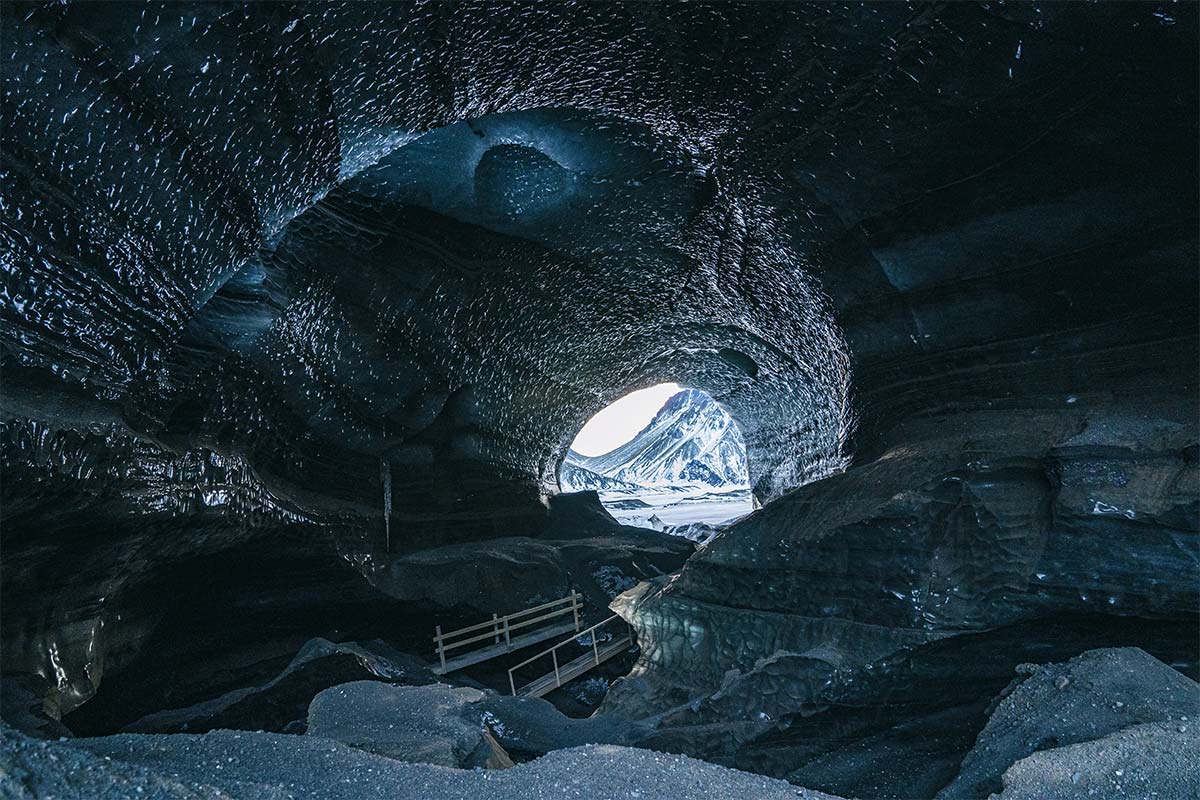 Tour grotte sul ghiacciaio Mýrdalsjökull con trasferimento da Vik